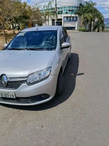 Renault Logan Expression Hi-flex 1.6 8V 4P 2016