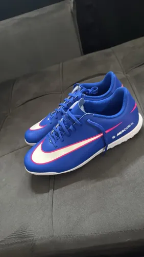 Chuteira Society Nike Mercurial tamanho 42
