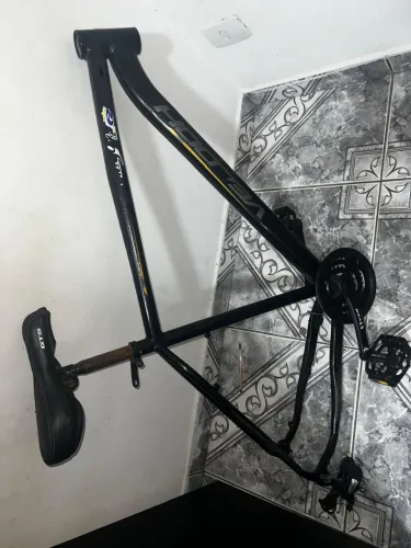 Quadro de Bicicleta Aro 29 - R$ 250