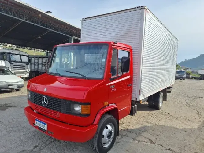 MB 710 2012 Bau 