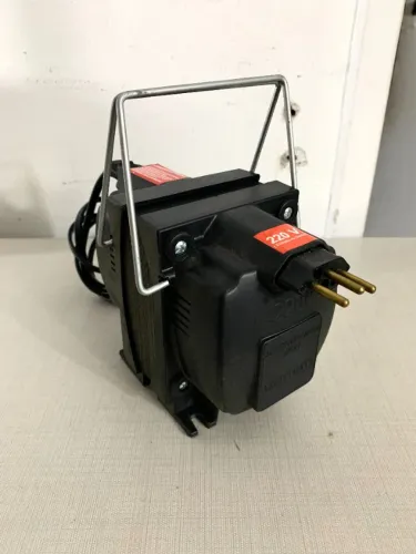 Autotransformador 2000VA Bivolt Lexman