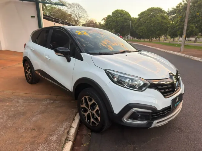 Renault Captur Intense 1.3 TB 16V Flex 5P AUT 2022