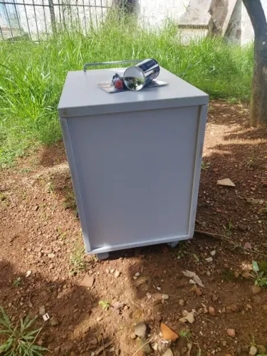 Gaveteiro com chave novo novo r$ 300