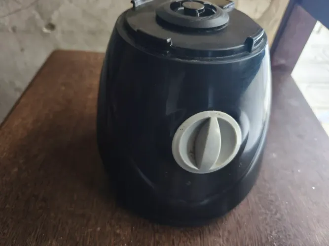 Liquidificador mondial observação Falta o copo...