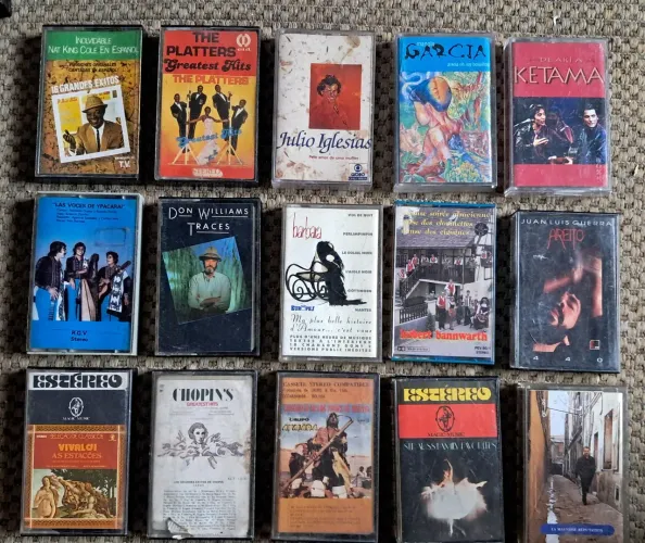 Lote K7 Bandas e Cantores clássicos da música mudial