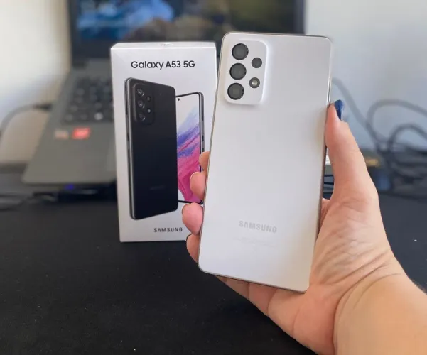 Vendo GALAXY A53 5G 128 GB EM PERFEITO ESTADO, SUJEIRO A TODOS OS TESTES..