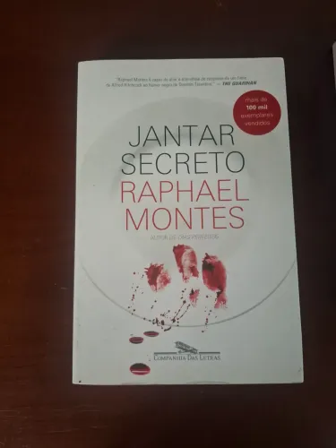 Livros: Jantar Secreto e Suicidas