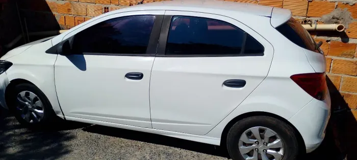 Chevrolet Onix JOY Hatch 1.0 8V Flex Mec. 4P 2019