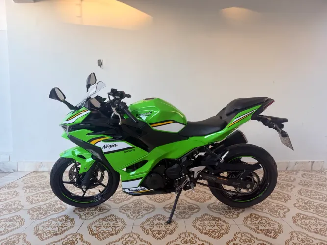 Kawasaki Ninja 500 SE - 2025