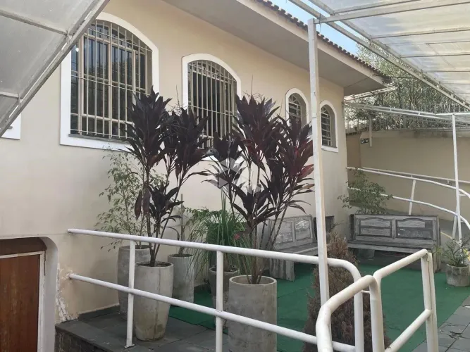 Casa para venda no Barro Branco - locado para clinica de idoso, otimo investimento
