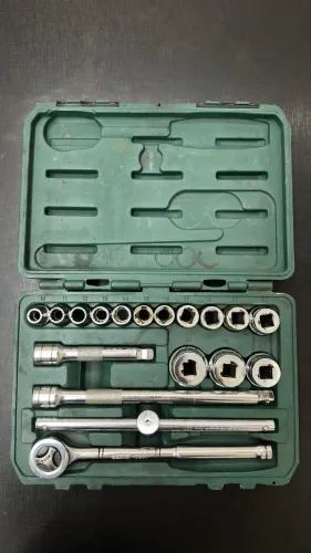 VENDO JOGO DE CATRACA E SOQUETES DE 1/2 SATA