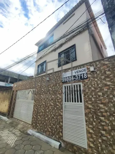 Casa 3 quartos com vaga de garagem, Caratoíra, Vitória, ES - SOMENTE À VISTA