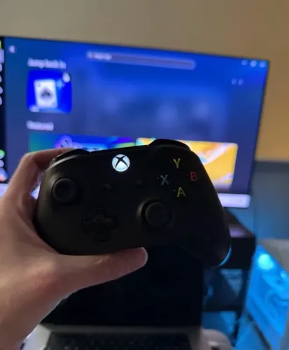 Xbox ONE fat - 500GB mídia digital