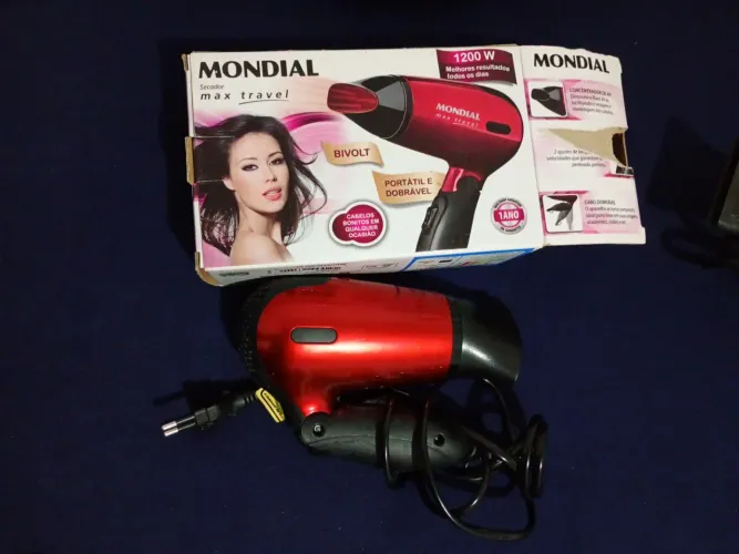 Secador mundial bivolt dobrável - funcionando perfeitamente