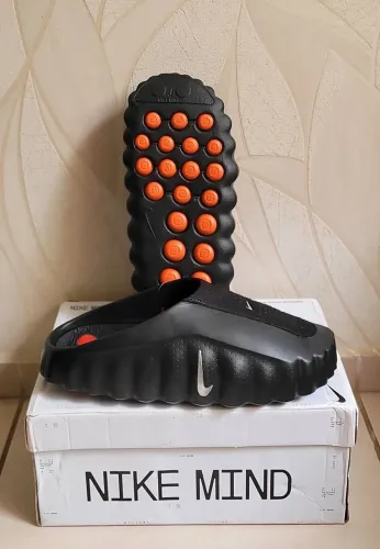 Nike Mind 01