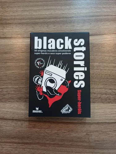Black stories - Super-heróis - jogo de cartas