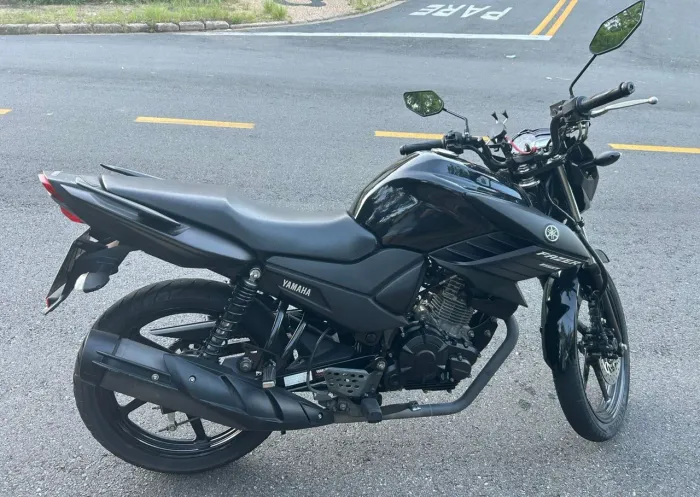 Fazer 150 conservada com baixo km