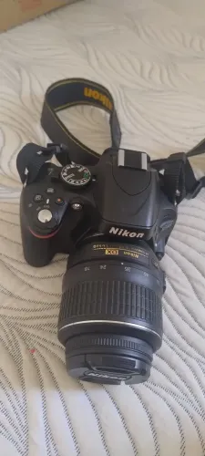 Câmera fotográfica profissional Nikon D5100