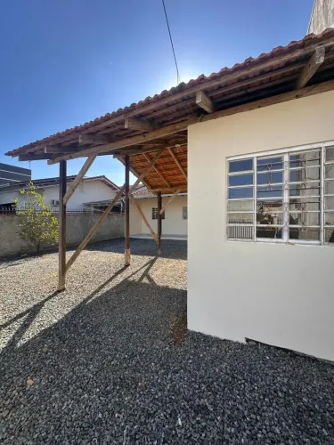 Imóvel para aluguel tem 54 metros quadrados com 1 quarto em Petrópolis - Joinville - SC