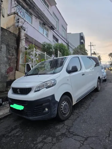 Peugeot Expert Business Pack 1.6 Turbo Diesel 2021