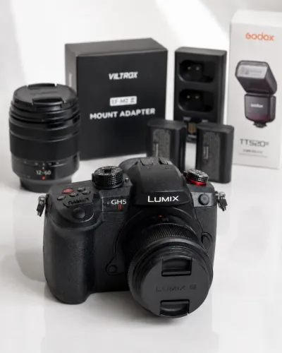 Camera Lumix GH5 ii V-Log 4k kit completo