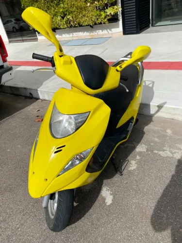 Burgman 125 i