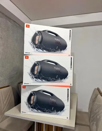Caixa de som JBL 4
