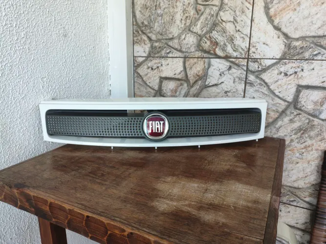 Grade frontal Palio Fire