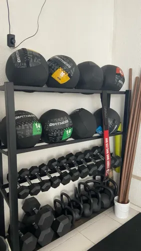 Suporte Expositor Multiuso (Kettlebell, Halter, Med Ball)