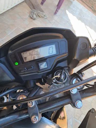 Vende-se bros 2018 em dias, no ponto de transferir