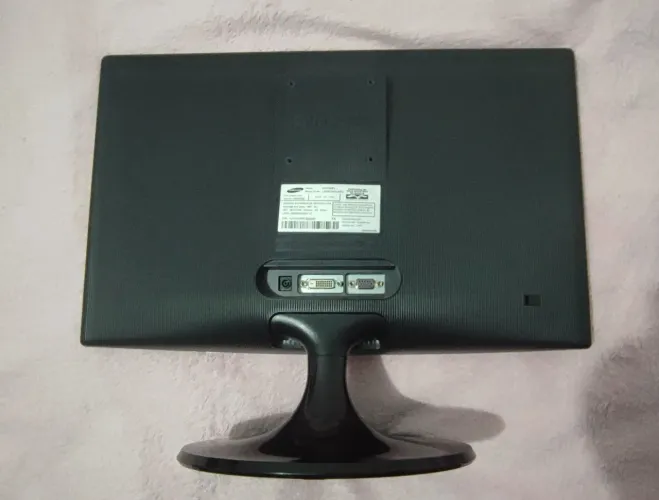Monitor LED Samsung 20 polegadas