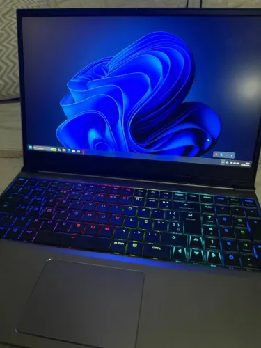 Laptop Gamer Avell i7 9750H, rtx2070, 32GB ram