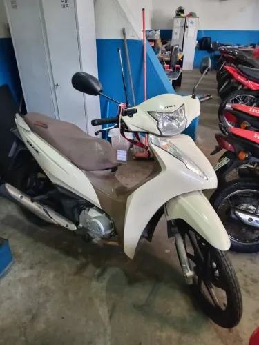 Honda biz 2019 125cc Vitória motors 