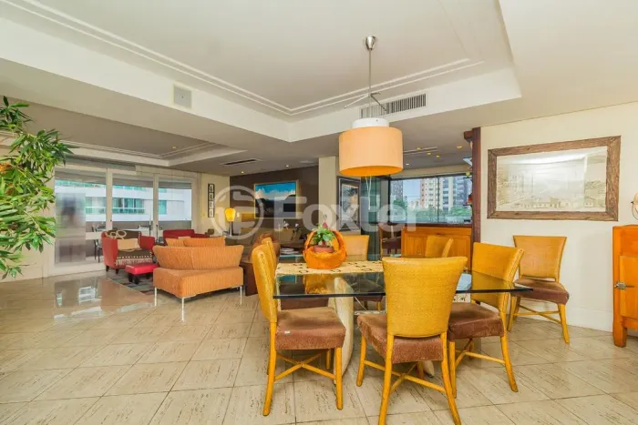 Apartamento à venda Rua Carvalho Monteiro, Petrópolis - Porto Alegre