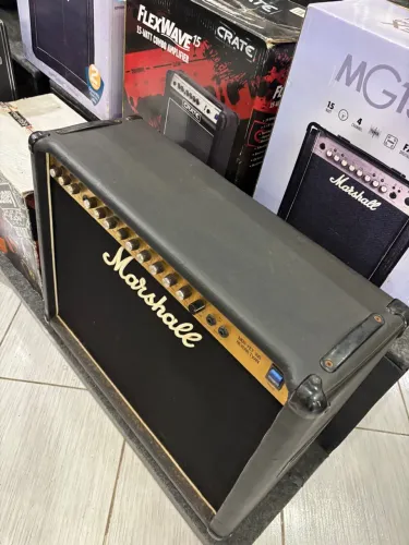 Amplificador Marshall Mos-Fet 100 Reverb Twin