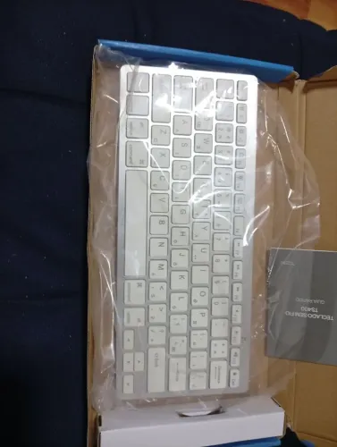 Teclado Bluetooth - para qualquer aparelho e especialmente Tablets Nunca usado