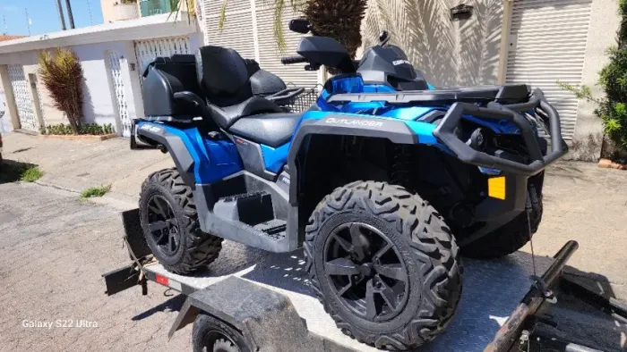 QUADRICICLO CANAM **CAN-AM 850 - ANO 2022 - ÚNICO DONO**