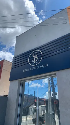 Placa para fachada