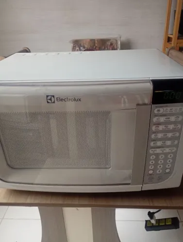 Microondas Eletrolux 31 Litros Leia com atenção...
