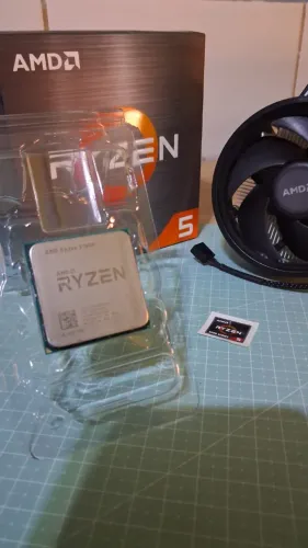 Processador AMD Ryzen 5 1600 + Cooler AMD Original