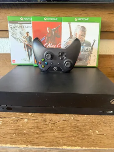 Xbox ONE X 1T mais jogos. Recebo seu console na troca.