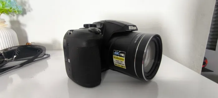 Câmera Nikon Coolpix B700 - 4K e Zoom 60X