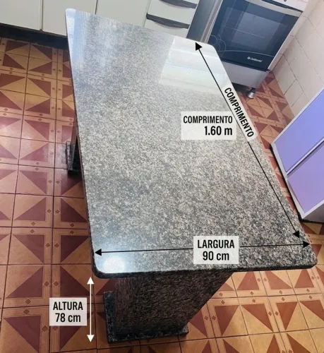Mesa de mármore