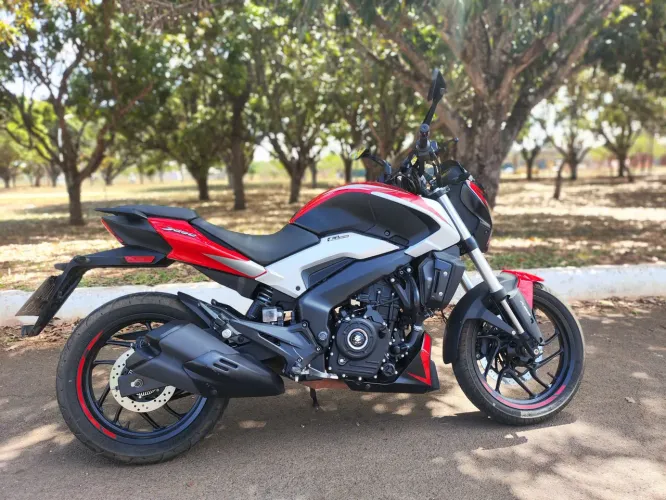 Bajaj Dominar D250 2025