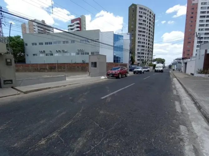 R. VISCONDE DA PARNAÍBA - BAIRRO: FÁTIMA