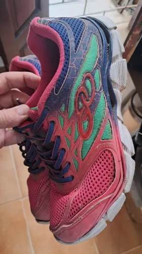 Tenis tamanho 35