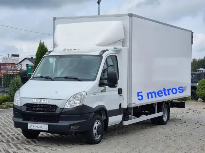 FRETE BAU para mudança com transporte de cargas em Santo Antônio, Alvorada e Centro.