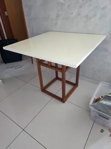 Mesa de jantar laca quadrada 90x90cm