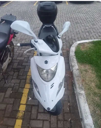 SUZUKI BURGMAN 125 AUTOMÁTICA 2014