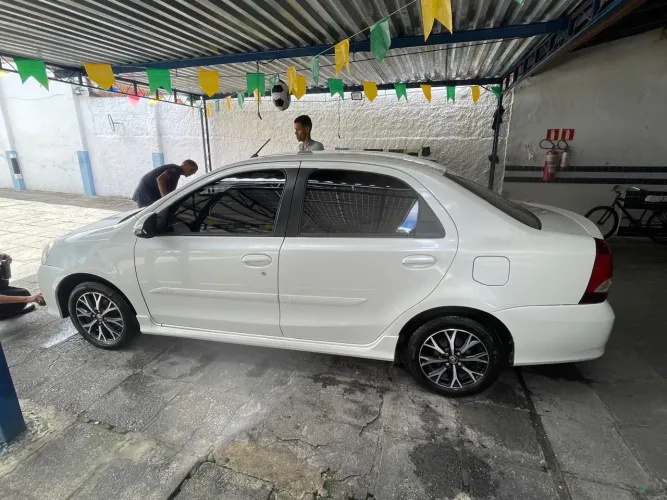 Toyota Etios Platinum Sed. 1.5 Flex 16V 4P Aut. 2018